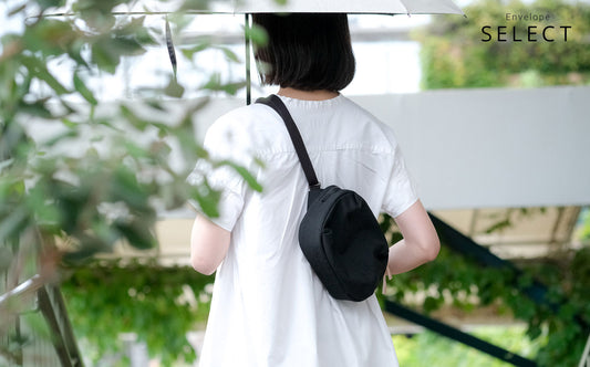 人気のボディバッグなど再入荷