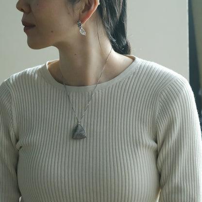 装身具LCF／原石水晶のピアス　二石（片耳）