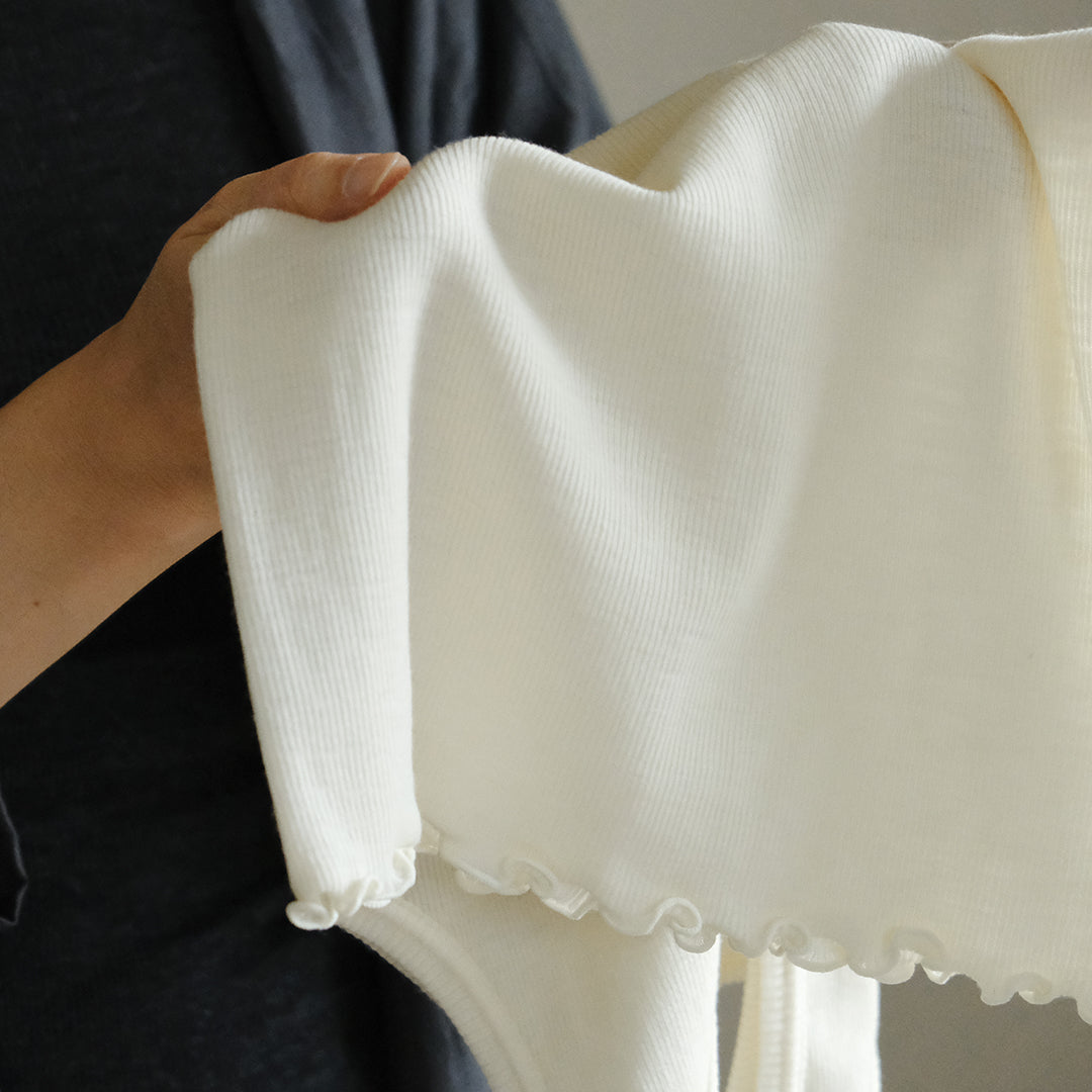 me.／merino washable wool タートルネック