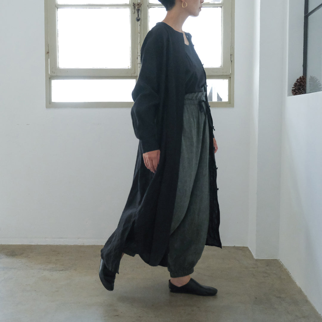 SALUÉ／バンドカラー長袖シャツドレス／ミッドウェイトリネン