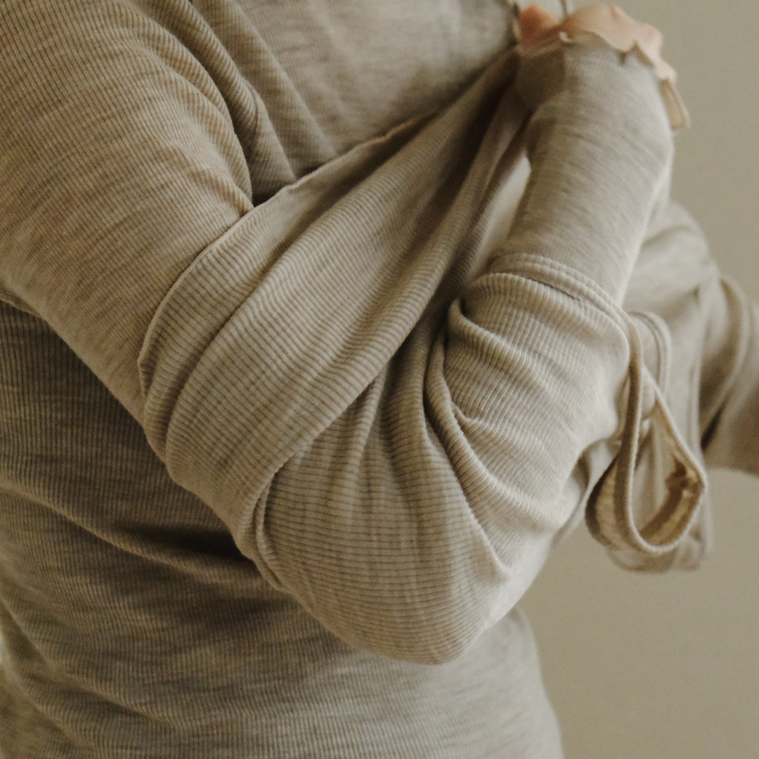 me.／merino washable wool タートルネック