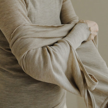 me.／merino washable wool タートルネック