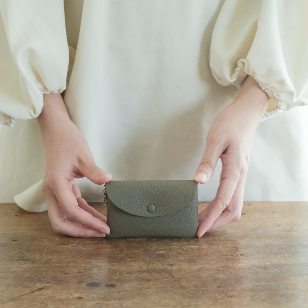 STUDIO LA CAUSE／【受注商品】内縫いフラップキーケースKEY032 EM