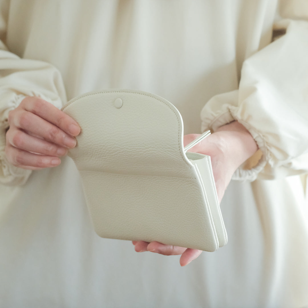 STUDIO LA CAUSE／【受注商品】内縫いフラップ財布（ L）WA078L EM