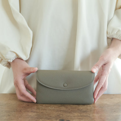 STUDIO LA CAUSE／【受注商品】内縫いフラップ財布（ L）WA078L EM