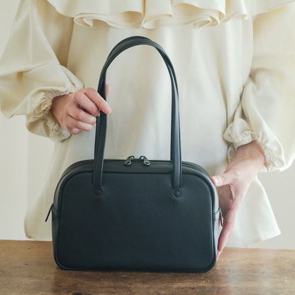 STUDIO LA CAUSE／【受注商品】ロングハンドルボストンBG122 S（LH）EM