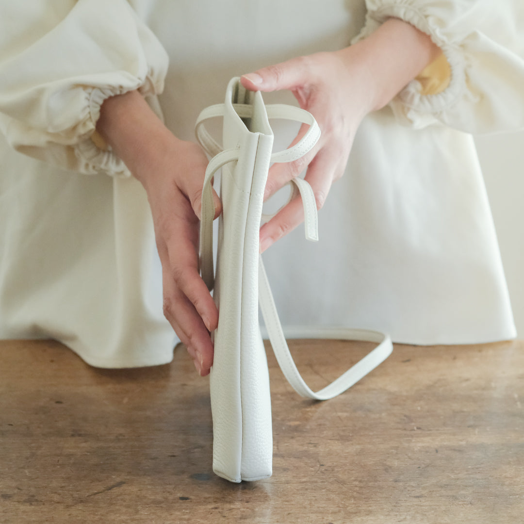 STUDIO LA CAUSE／【受注商品】タテ型サコッシュBG127 EM