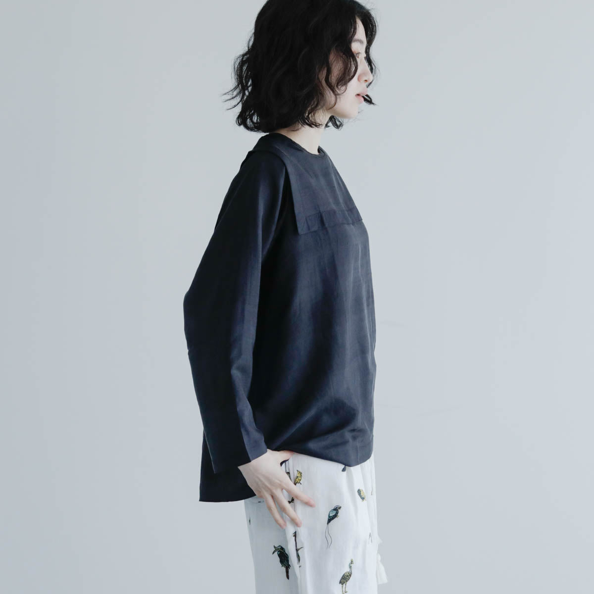 BUNON／Back Button Sailor Blouse（BN4034）