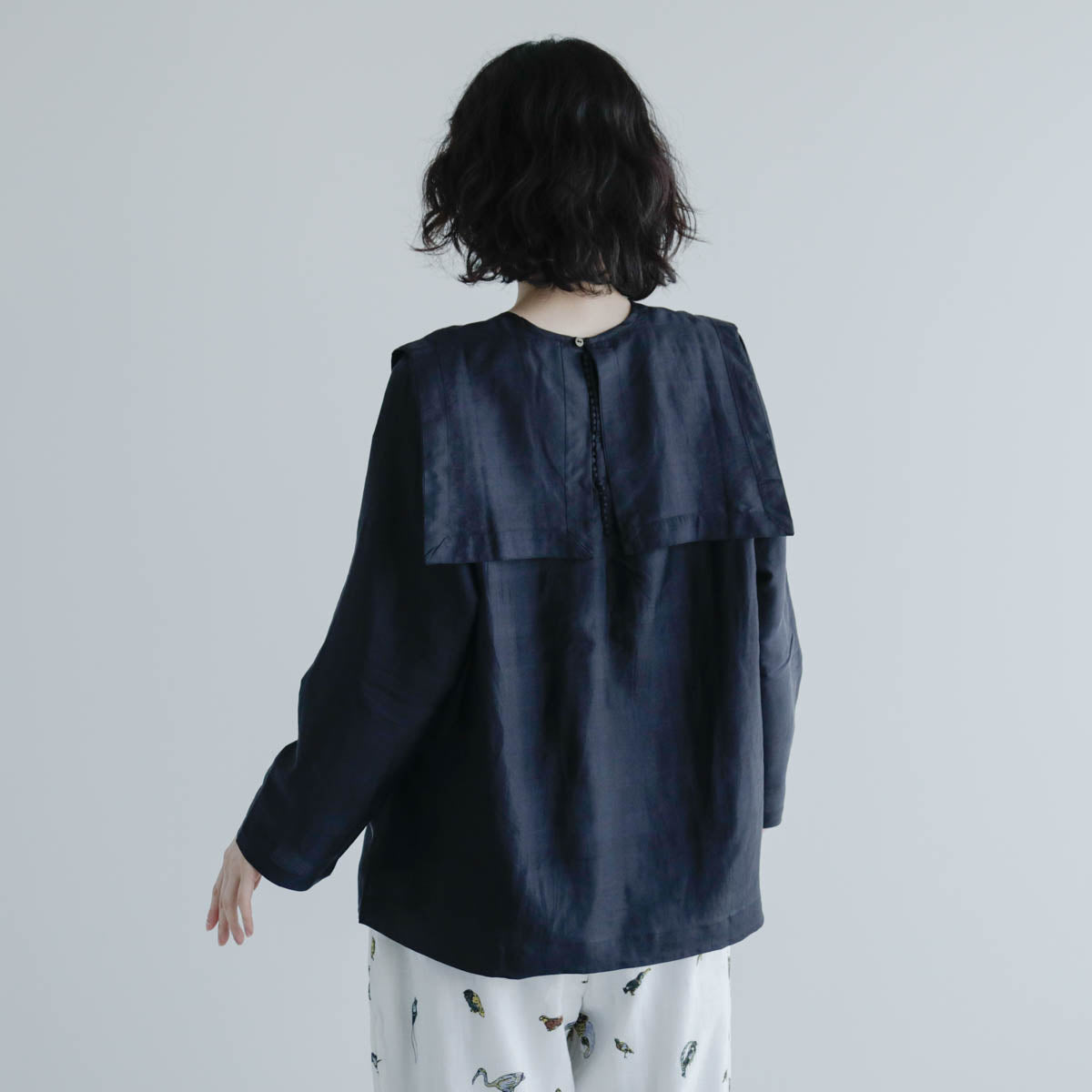 BUNON／Back Button Sailor Blouse（BN4034）