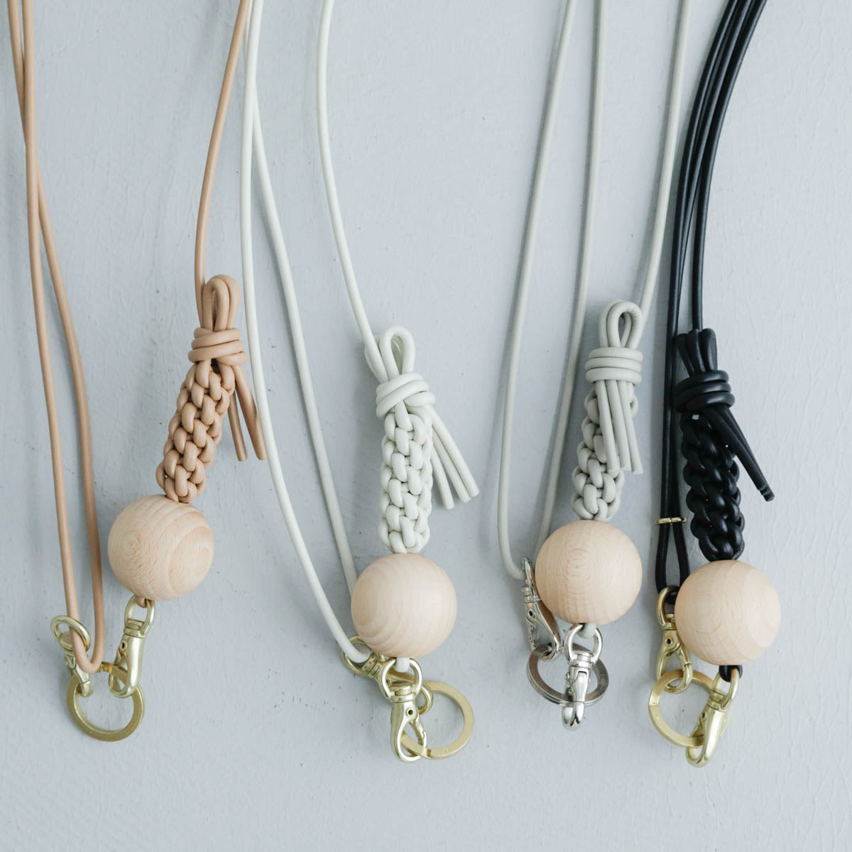 _Fot／Knot ball_hand strap（1804a）