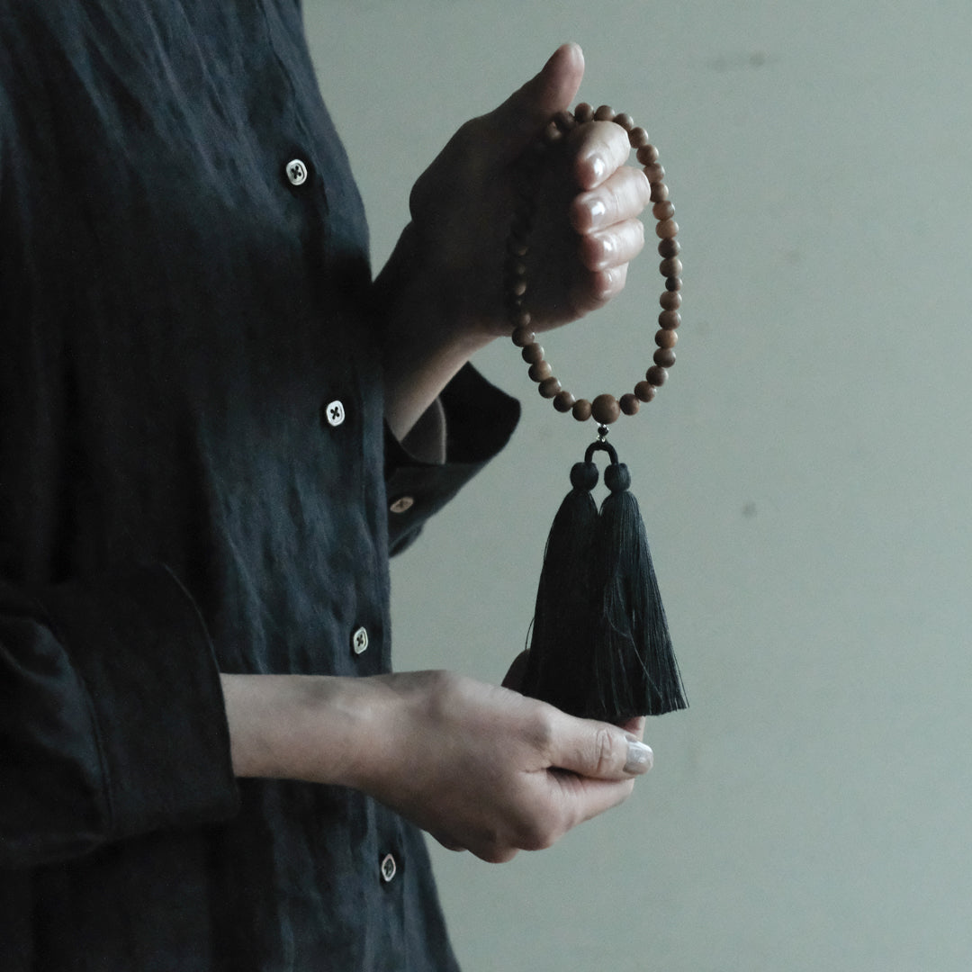 shuo'／Juzu
( Sandalwood / Small )