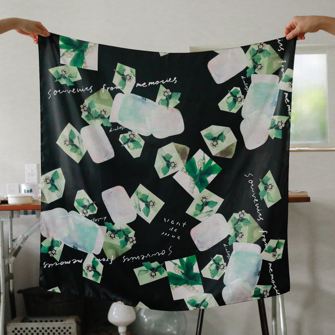 スカーフ souvenir from memories