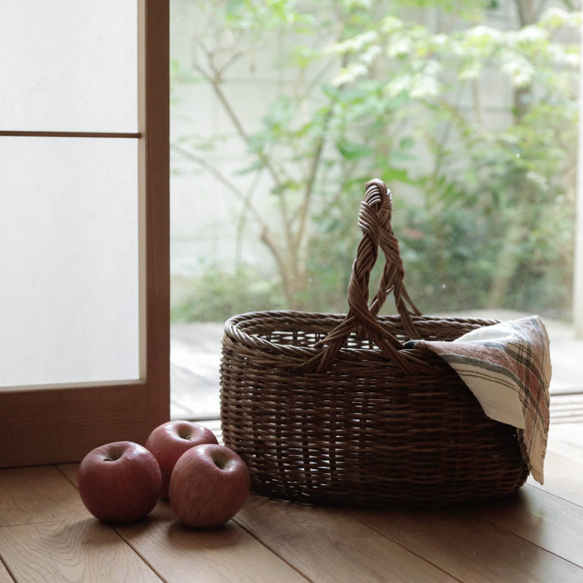 宮本工芸／【受注商品】あけびかご　りんごかご