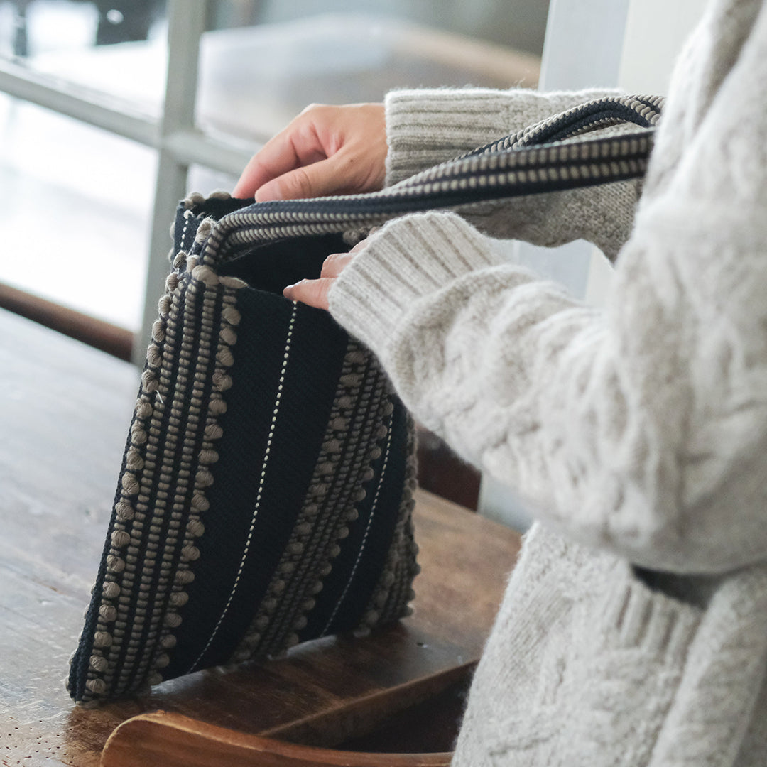Antonello Tedde／MARIA PIA Righe doppie POUCH
