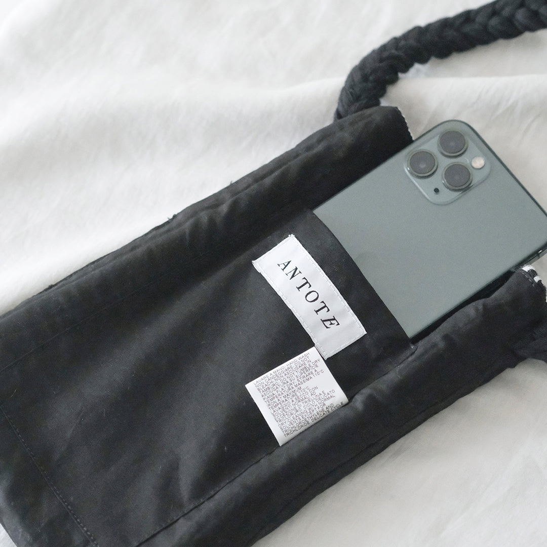 ANTOTE／BALAI PHONE POUCH
