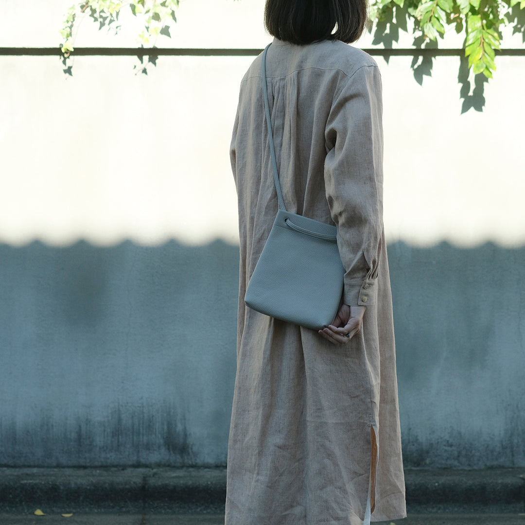 STUDIO LA CAUSE／【受注商品】タテ型サコッシュBG127 EM