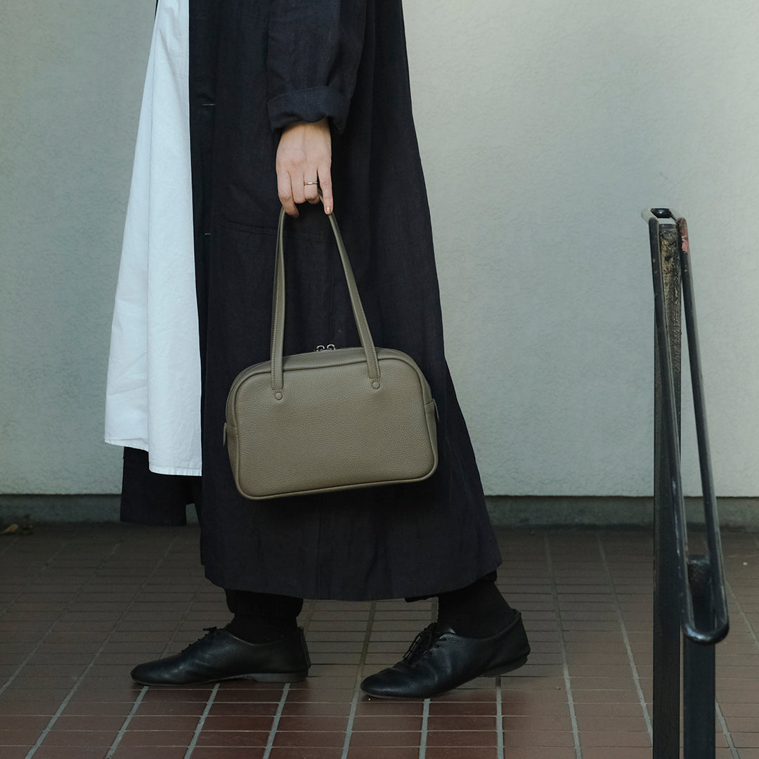 STUDIO LA CAUSE／【受注商品】ロングハンドルボストンBG122 S（LH）EM