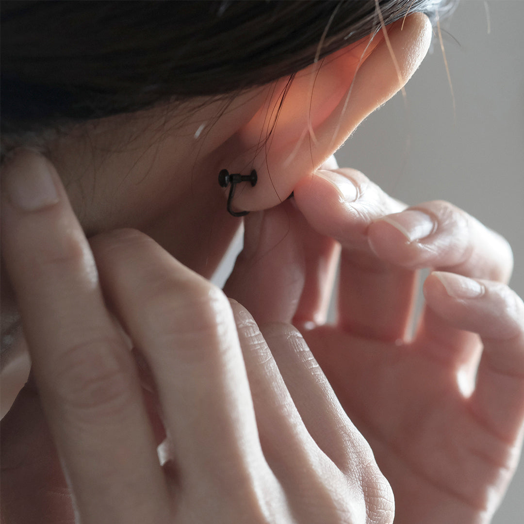 shuo'／Onyx Pierce／ Earring
