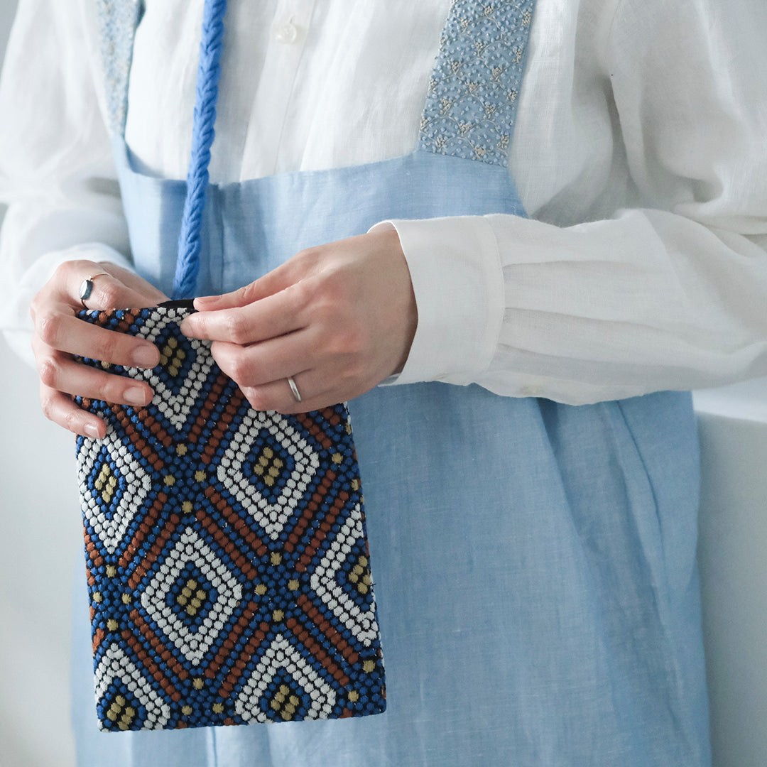 ANTOTE／BALAI PHONE POUCH
