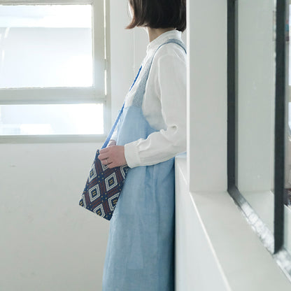 ANTOTE／BALAI PHONE POUCH
