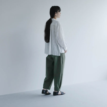 SALUÉ／バンドカラーギャザーシャツ／ライトウェイトリネン