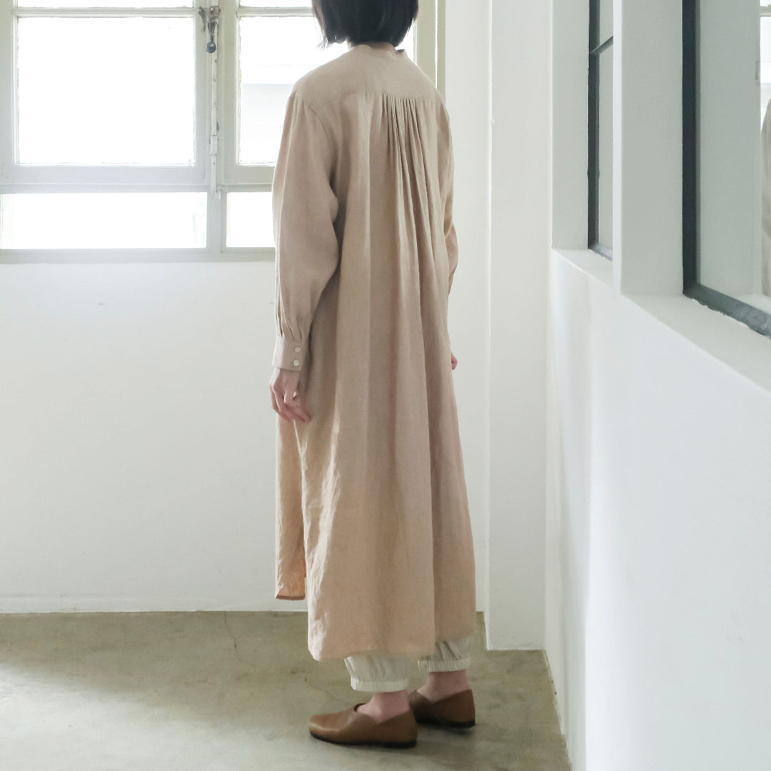 SALUÉ／バンドカラー長袖シャツドレス／ミッドウェイトリネン