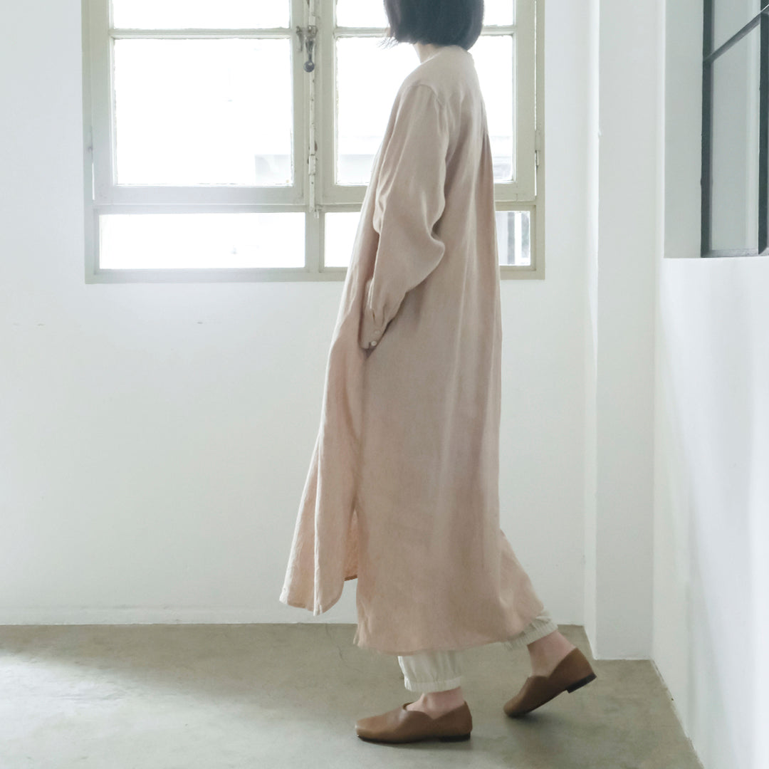 SALUÉ／バンドカラー長袖シャツドレス／ミッドウェイトリネン