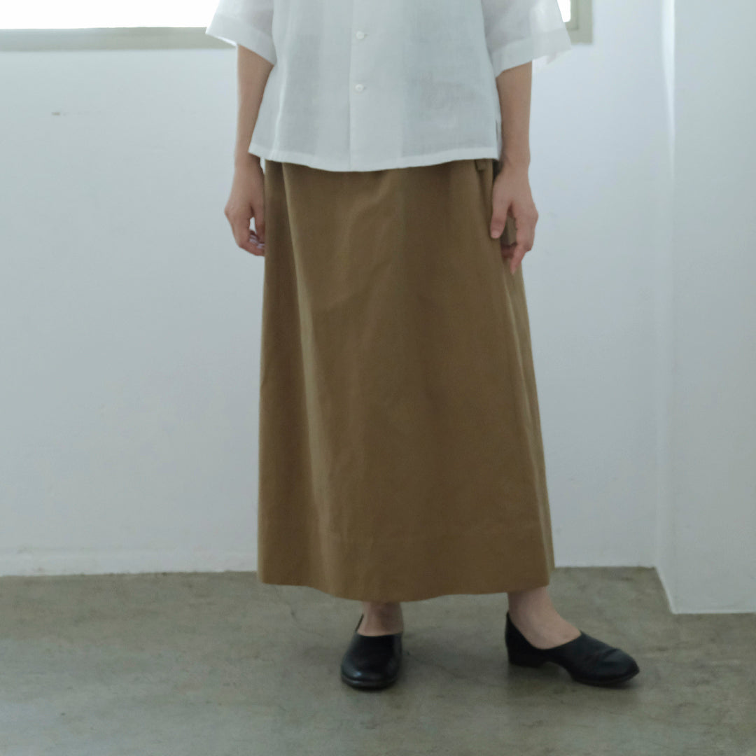 SALUÉ／ワンサイドスリットロングスカート／コットンリネン