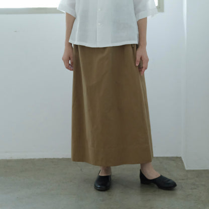 SALUÉ／ワンサイドスリットロングスカート／コットンリネン