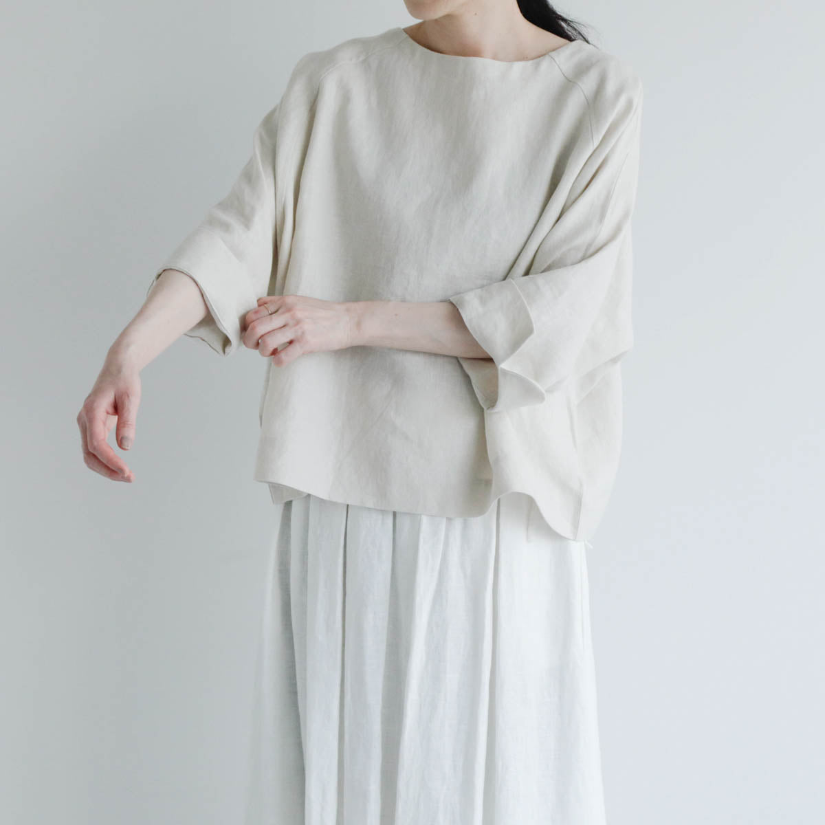 SALUÉ／【予約商品】ボートネックシャツ／リネン