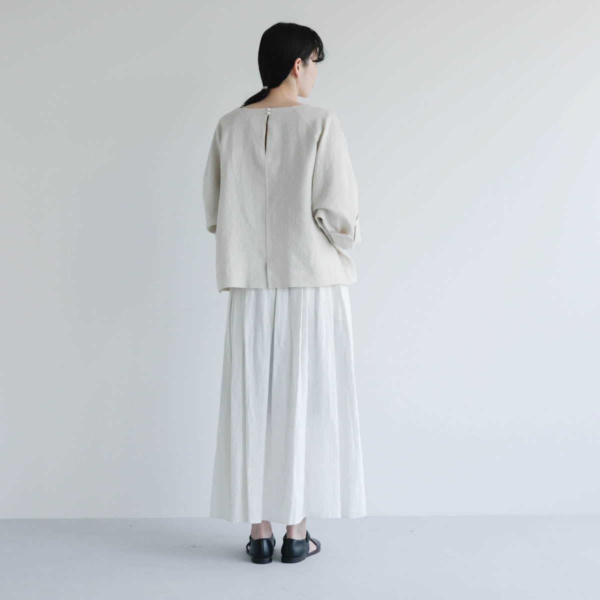 SALUÉ／【予約商品】ボートネックシャツ／リネン