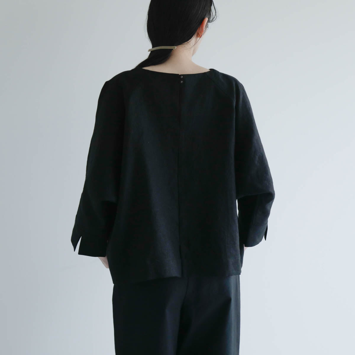 SALUÉ／【予約商品】ボートネックシャツ／リネン