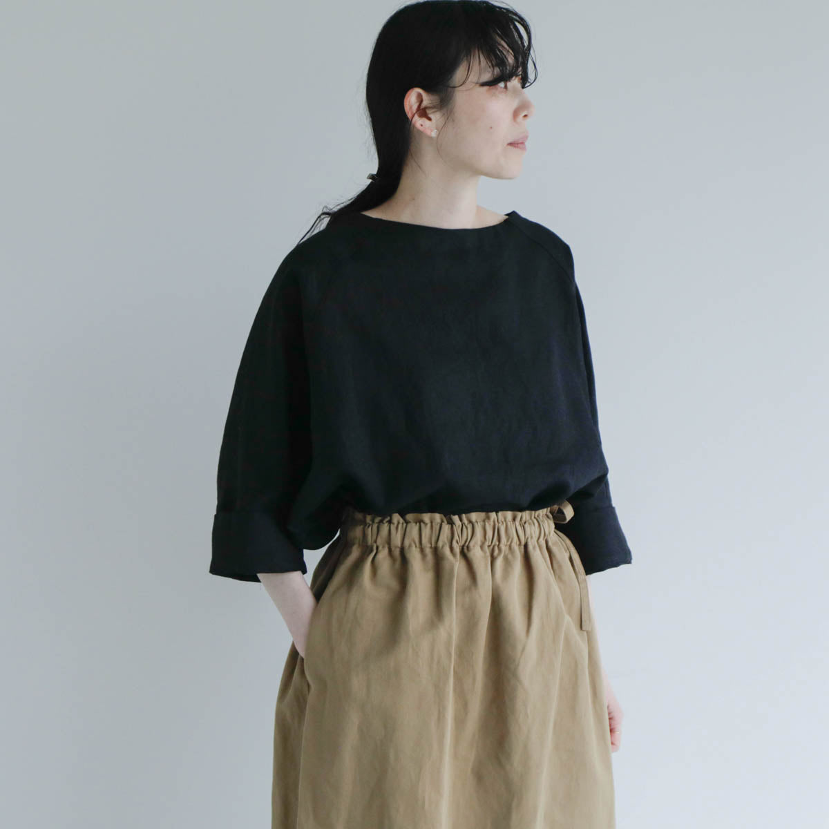 SALUÉ／【予約商品】ボートネックシャツ／リネン