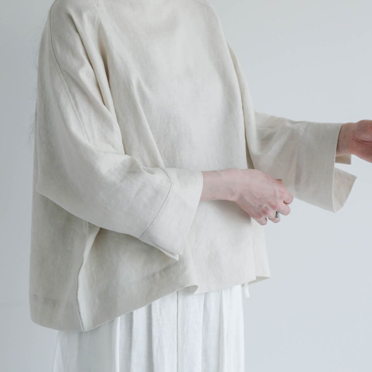 SALUÉ／【予約商品】ボートネックシャツ／リネン