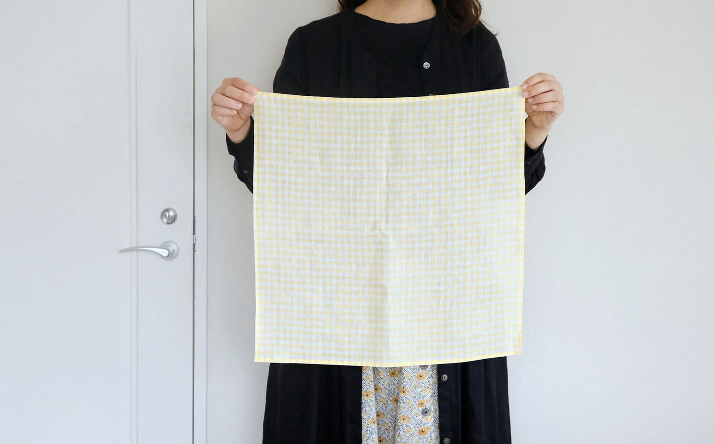 TLB HOME／TLB HOME リネンハンカチ イエローチェック 47x47cm