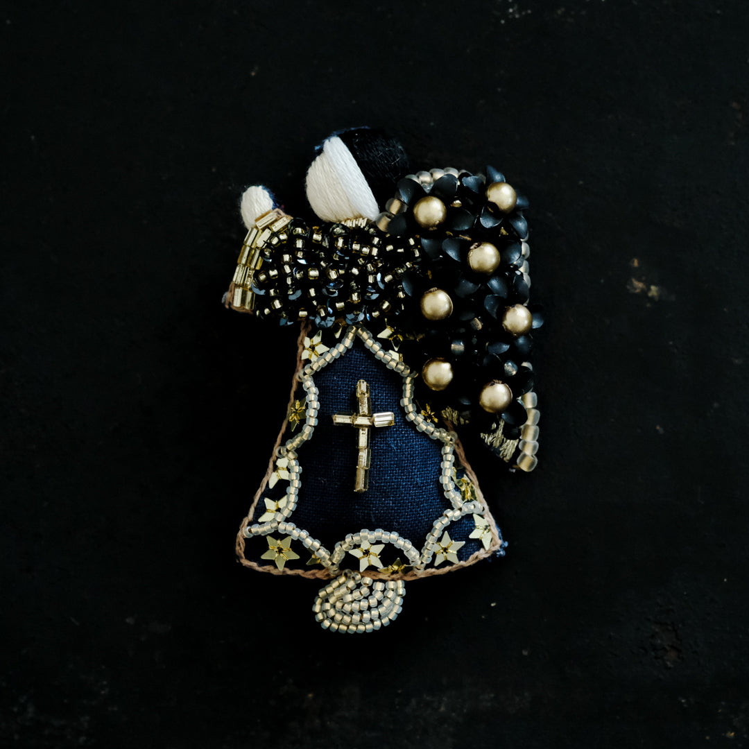 BOZZOLO／祈る天使 Brooch （H）