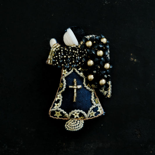 BOZZOLO／祈る天使 Brooch （H）
