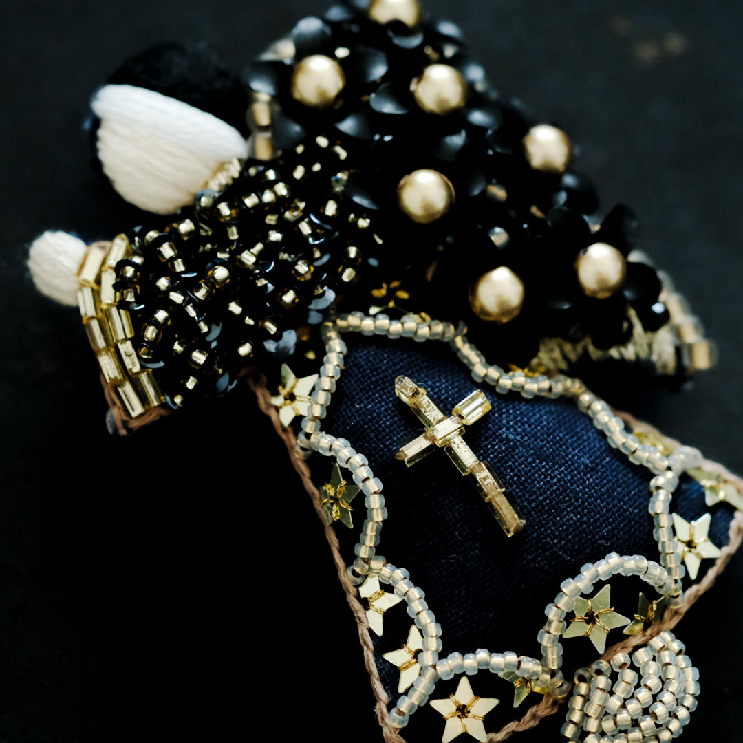BOZZOLO／祈る天使 Brooch （H）