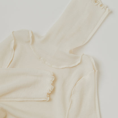 me.／merino washable wool タートルネック