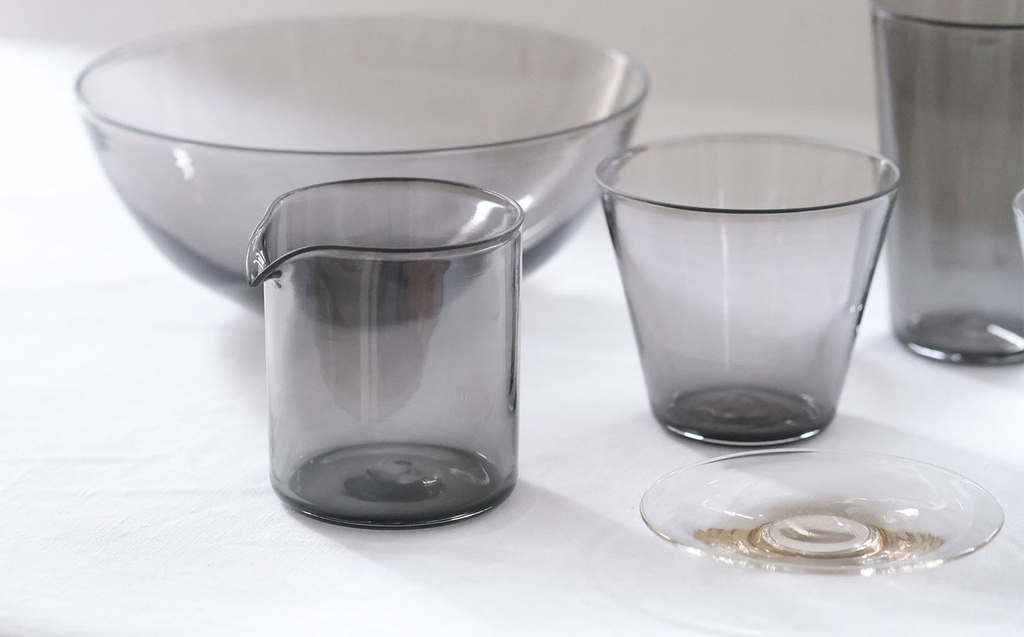 WASHIZUKA GLASS STUDIO／katakuchi shikaku