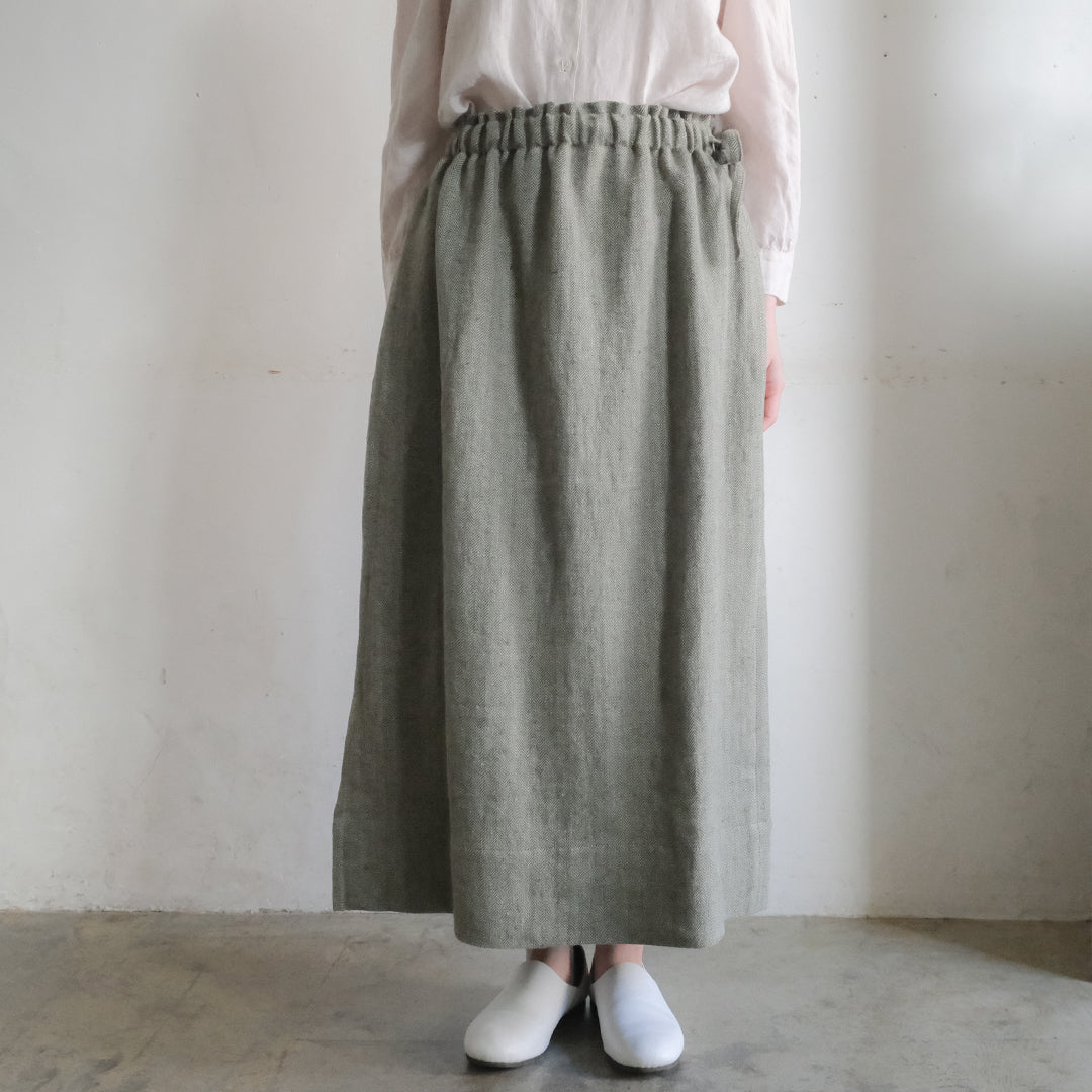 SALUÉ／ワンサイドスリットロングスカート／ヘリンボーンリネン