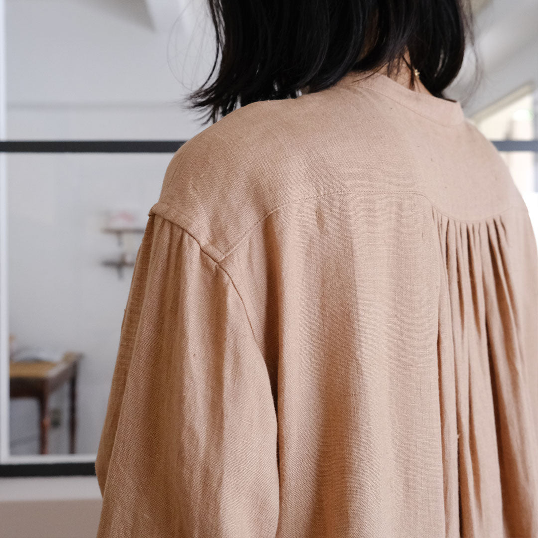 SALUÉ／バンドカラー長袖シャツドレス／ミッドウェイトリネン