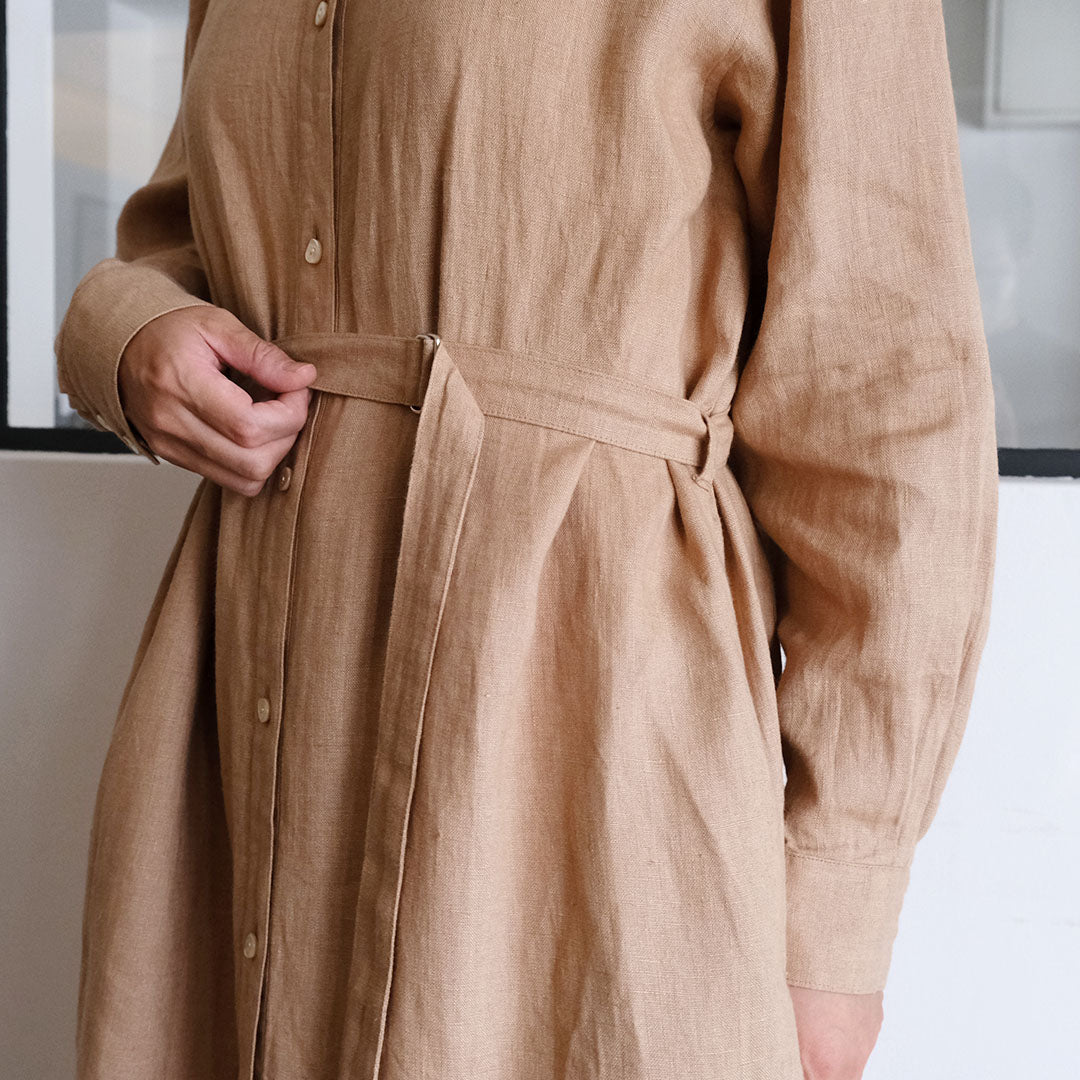 SALUÉ／バンドカラー長袖シャツドレス／ミッドウェイトリネン