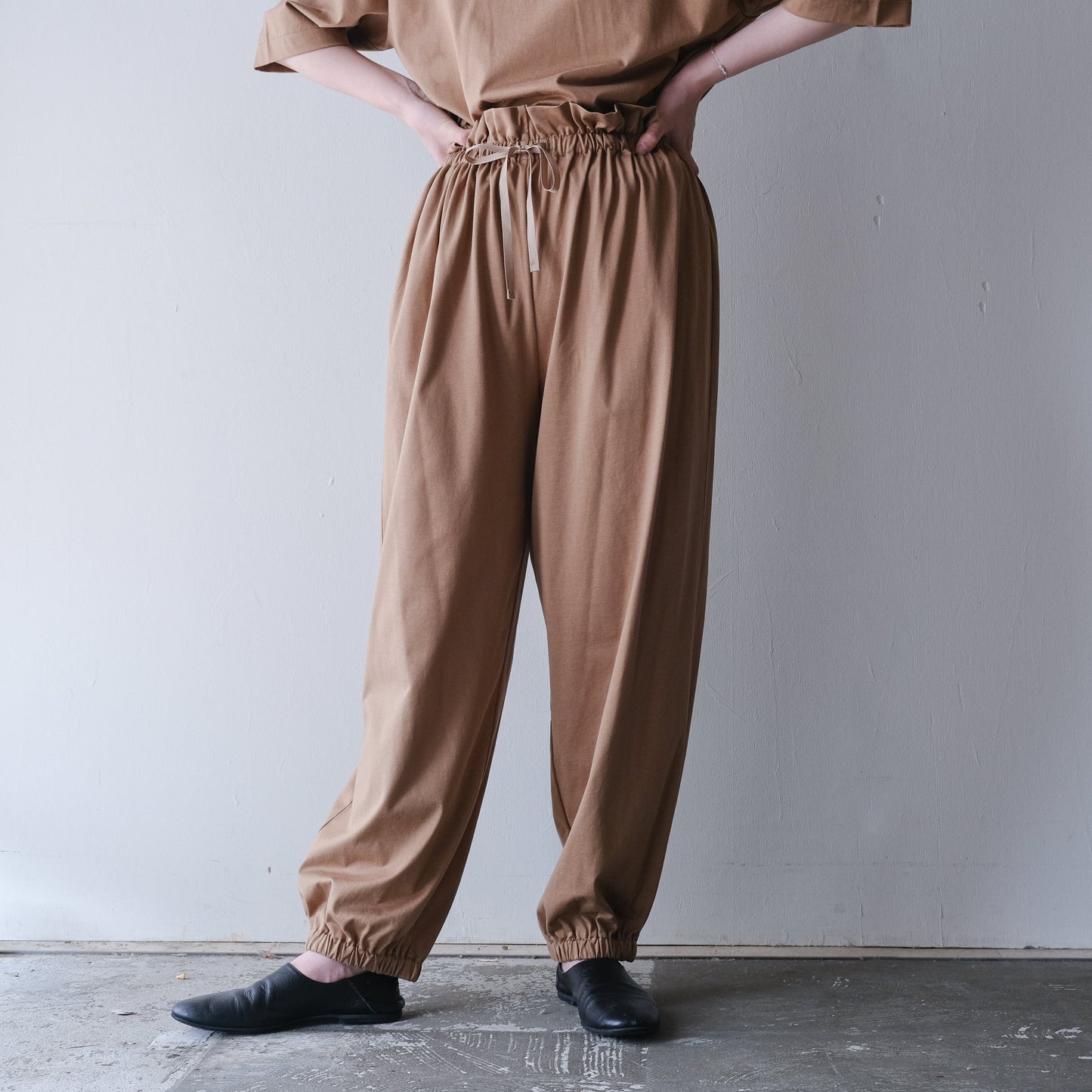 SALUÉ／white label スムース パンツ