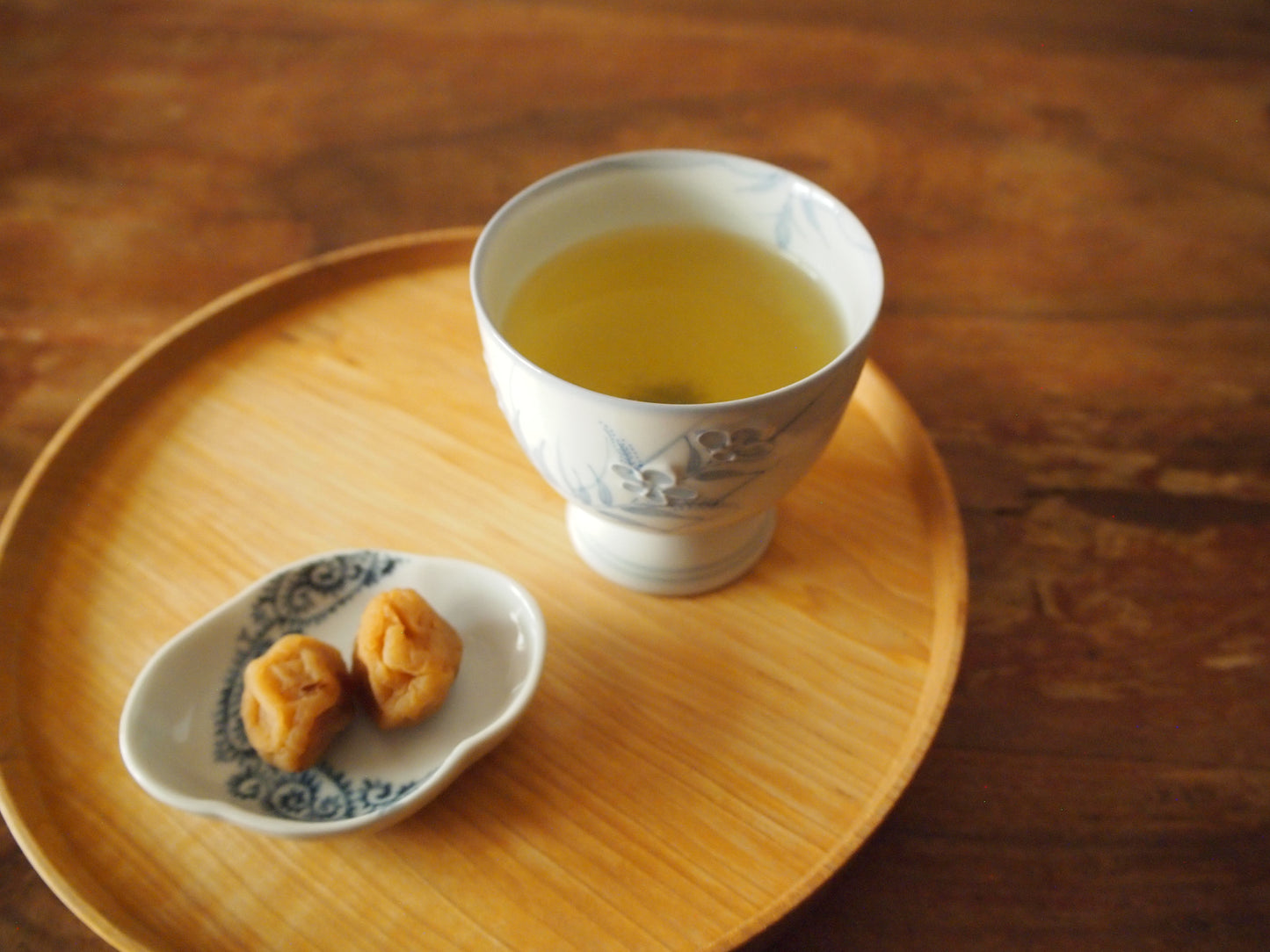 茶屋すずわ／めざめのお茶（煎茶と芽茶）