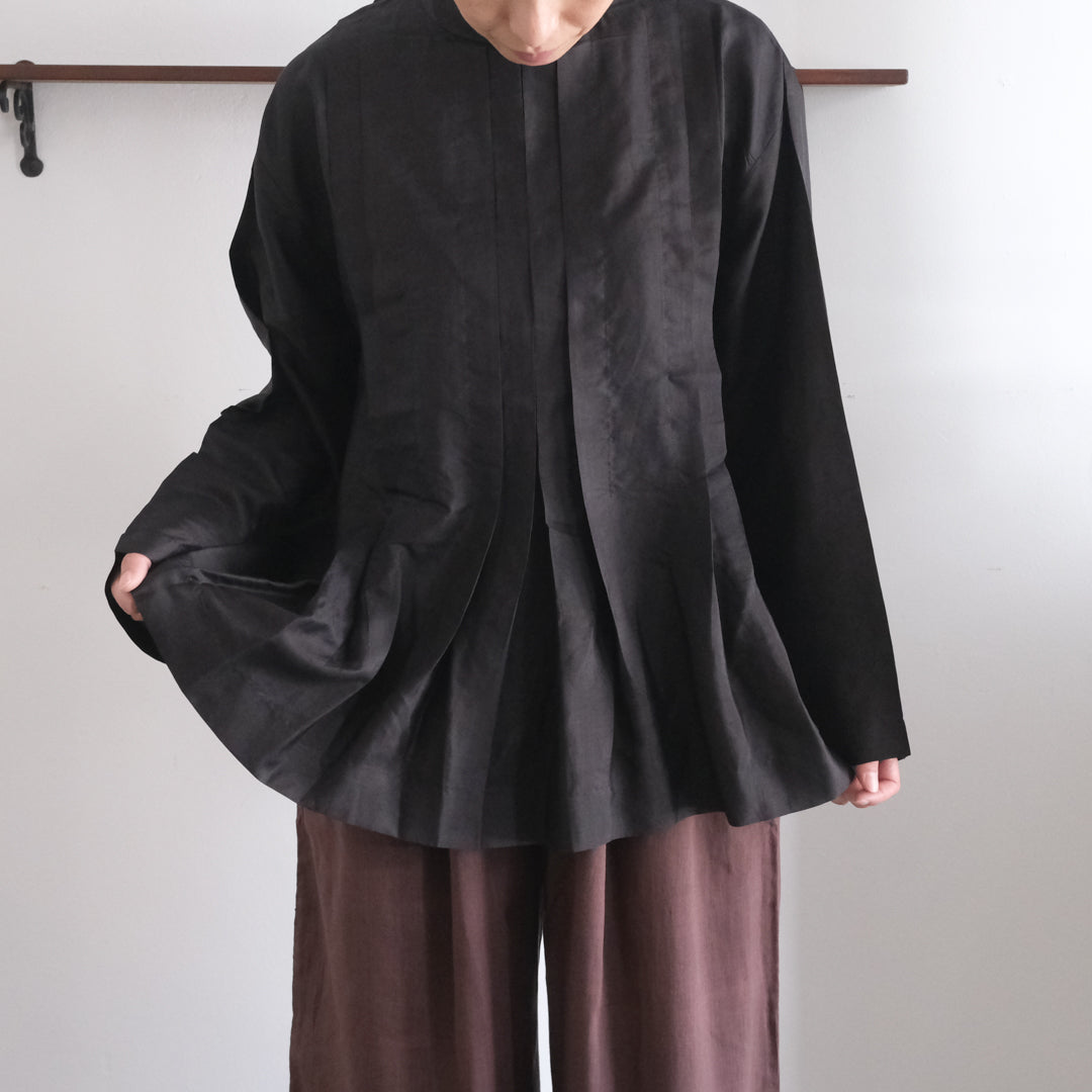 BUNON／High neck Tuck Blouse