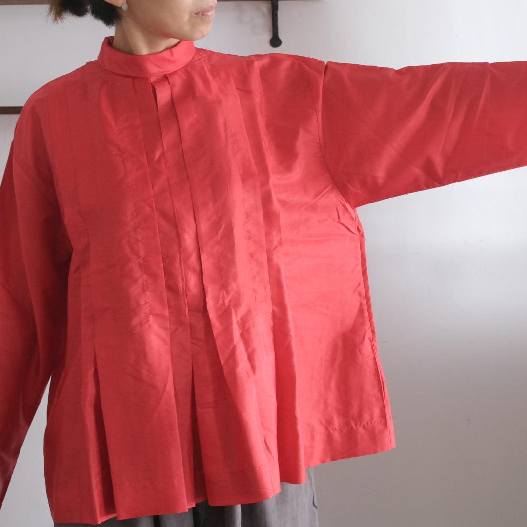 BUNON／High neck Tuck Blouse