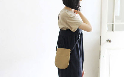 NIZYU KANO／LIGHT NYLON ショルダーポーチ