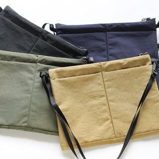 NIZYU KANO／LIGHT NYLON サコッシュS