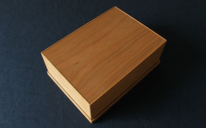 岡野達也／square box